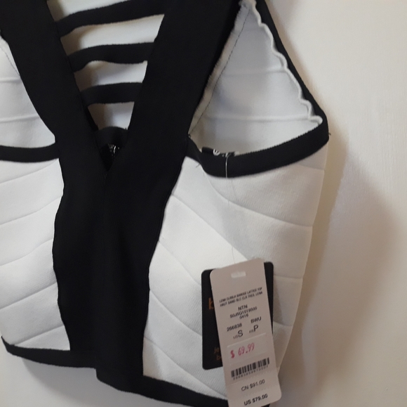 NWT BEBE Black & White Stretch Bandage Crop Top - Picture 4 of 4